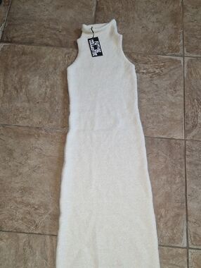 FUTURE COLLECTIVE LONG WHITE DRESS XXS